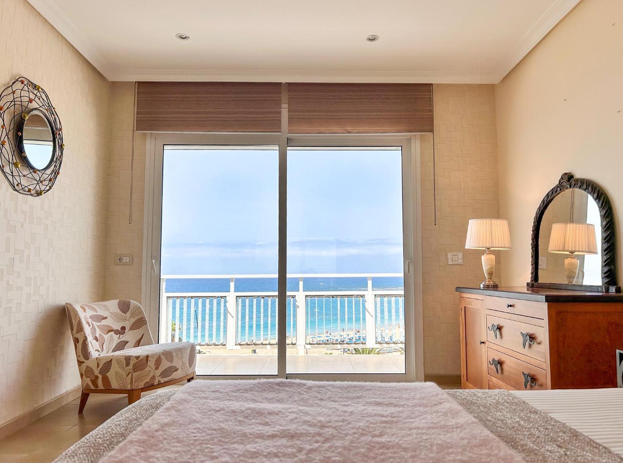 Appartamento Penthouse Of Ocean Views Los Cristianos (Tenerife)